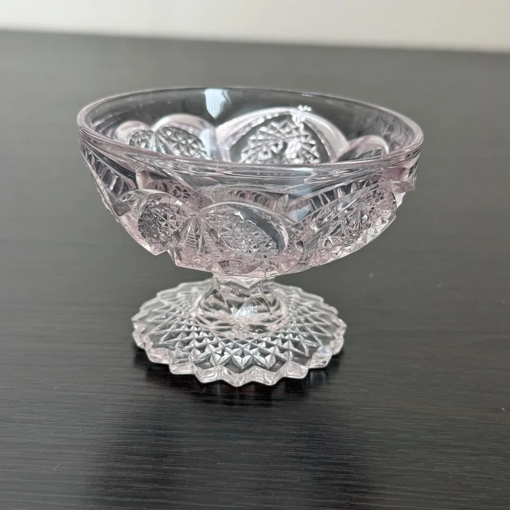 Vintage Pink Pressed Glass Footed Bowl Sawtooth Rim Starburst Pattern 3.5